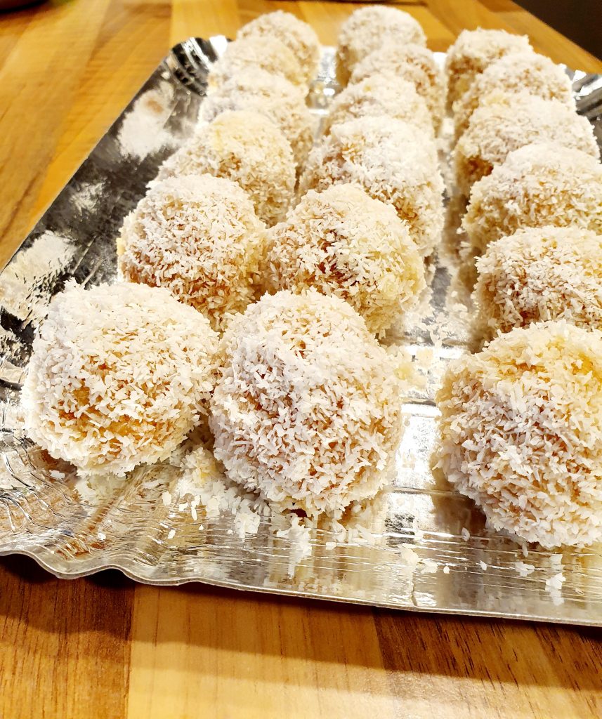 recette boule de coco orientale fondante